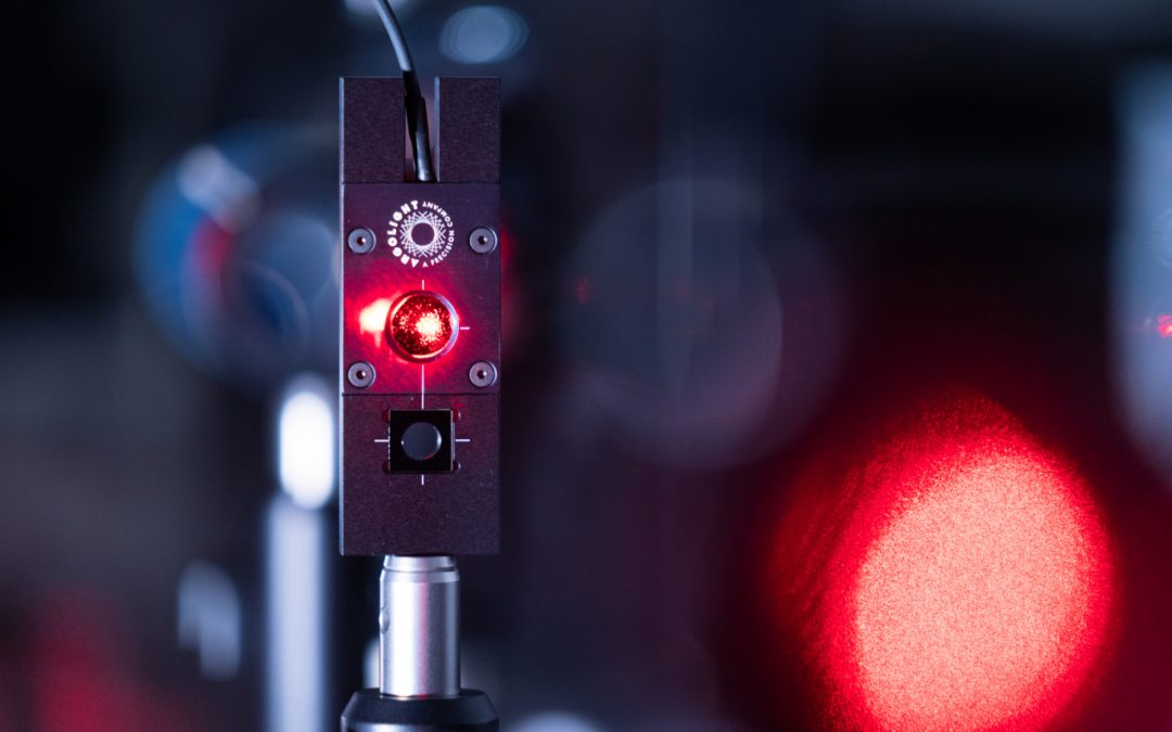 “Should I focus when measuring illumination power?” Microscope experts questions